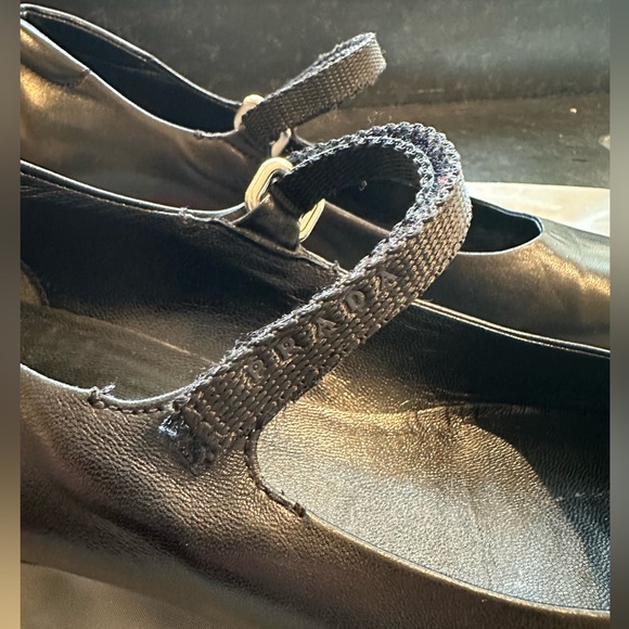 Authentic Vintage Prada Linea Rossa Mary Jane sport pumps - Picture 2 of 6